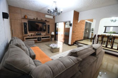 Sala de casa à venda com 4 quartos, 250m² em Vila Industrial (campinas), Campinas