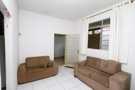 Casa à venda com 150m², 4 quartos e 3 vagasSala