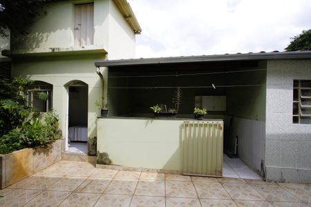 Casa à venda com 150m², 4 quartos e 3 vagasQuintal