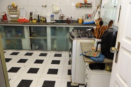 Casa de condomínio para alugar com 600m², 5 quartos e 2 vagasCozinha