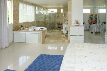 Casa de condomínio para alugar com 600m², 5 quartos e 2 vagasSuíte master