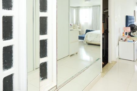 Casa de condomínio para alugar com 600m², 5 quartos e 2 vagasSuíte master