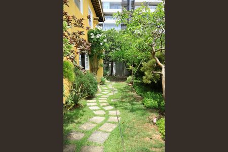 Casa de condomínio para alugar com 600m², 5 quartos e 2 vagasÁrea externa