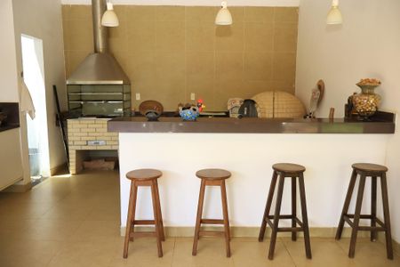 Casa de condomínio para alugar com 600m², 5 quartos e 2 vagasÁrea gourmet