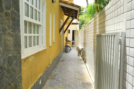 Casa de condomínio para alugar com 600m², 5 quartos e 2 vagasÁrea externa