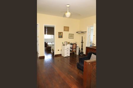 Casa de condomínio para alugar com 600m², 5 quartos e 2 vagasprimeiro andar