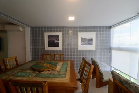 Sala de apartamento para alugar com 2 quartos, 69m² em Balneario Cidade Atlantica, Guarujá