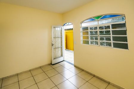 Casa para alugar com 2 quartos, 110m² em Céu Azul, Belo Horizonte