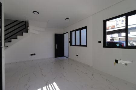 Casa à venda com 66m², 2 quartos e 2 vagasCozinha