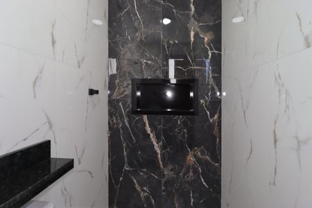 Casa à venda com 66m², 2 quartos e 2 vagasBanheiro da Suíte 2