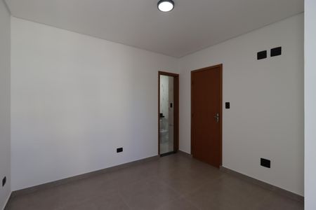 Casa à venda com 66m², 2 quartos e 2 vagasSuíte 2