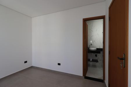 Casa à venda com 66m², 2 quartos e 2 vagasSuíte 2