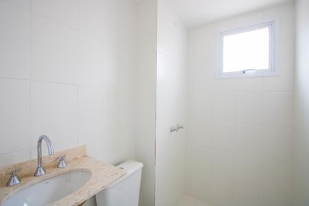 Apartamento à venda com 58m², 2 quartos e 1 vaga Apartamento à venda com 58m², 2 quartos e 1 vagaBanheiro social