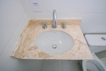 Apartamento à venda com 58m², 2 quartos e 1 vaga Apartamento à venda com 58m², 2 quartos e 1 vagaBanheiro do quarto 1