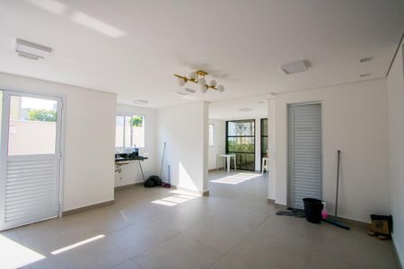 Apartamento à venda com 58m², 2 quartos e 1 vaga Apartamento à venda com 58m², 2 quartos e 1 vagaÁrea comum - Salão de festas