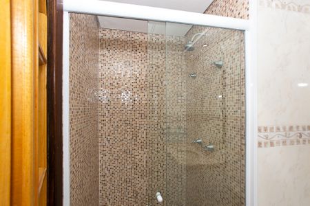 Apartamento à venda com 57m², 2 quartos e 1 vaga Apartamento à venda com 57m², 2 quartos e 1 vagaBanheiro da Suíte 1