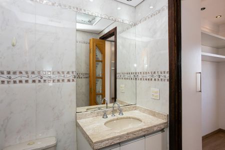 Apartamento à venda com 57m², 2 quartos e 1 vaga Apartamento à venda com 57m², 2 quartos e 1 vagaBanheiro da Suíte 1