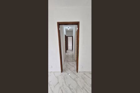 Corredor de apartamento à venda com 3 quartos, 80m² em Irajá, Rio de Janeiro