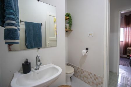 Casa à venda com 102m², 2 quartos e 1 vagaBanheiro