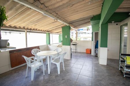Casa à venda com 102m², 2 quartos e 1 vagaTerraço