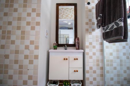 Casa à venda com 102m², 2 quartos e 1 vagaBanheiro da Suíte