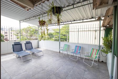 Casa à venda com 102m², 2 quartos e 1 vagaTerraço