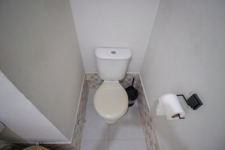 Casa à venda com 102m², 2 quartos e 1 vagaBanheiro