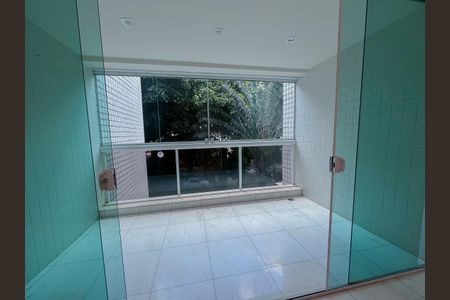 Apartamento para alugar com 120m², 3 quartos e 2 vagas Apartamento para alugar com 120m², 3 quartos e 2 vagasSala