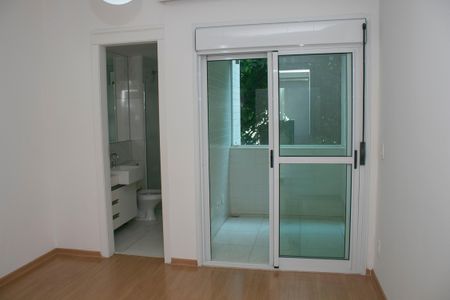 Apartamento para alugar com 120m², 3 quartos e 2 vagas Apartamento para alugar com 120m², 3 quartos e 2 vagasSuíte