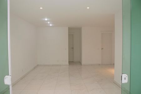 Apartamento para alugar com 120m², 3 quartos e 2 vagas Apartamento para alugar com 120m², 3 quartos e 2 vagasSala