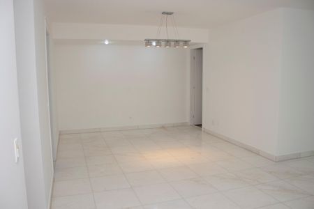 Apartamento para alugar com 120m², 3 quartos e 2 vagas Apartamento para alugar com 120m², 3 quartos e 2 vagasSala