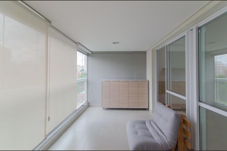 Apartamento à venda com 39m², 1 quarto e 1 vaga Apartamento à venda com 39m², 1 quarto e 1 vagaVaranda
