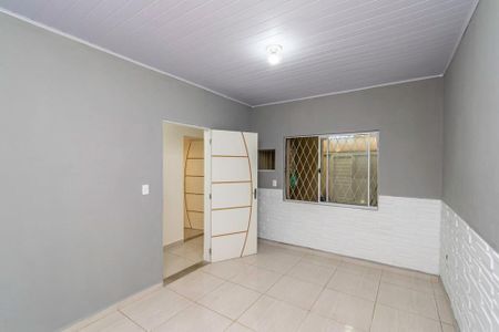 Quarto 1 de casa para alugar com 2 quartos, 70m² em Bonsucesso, Rio de Janeiro