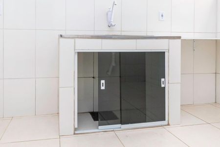 Casa para alugar com 70m², 2 quartos e sem vaga Casa para alugar com 70m², 2 quartos e sem vagaCozinha - Armários