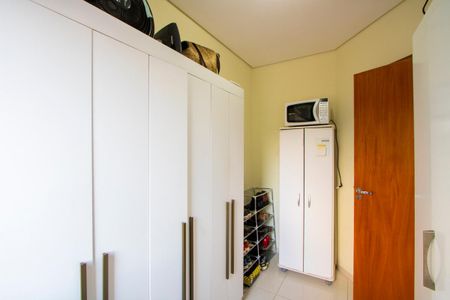 Apartamento à venda com 80m², 2 quartos e 1 vagaQuarto 2