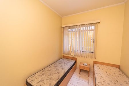 Casa para alugar com 266m², 5 quartos e 5 vagasQuarto 4