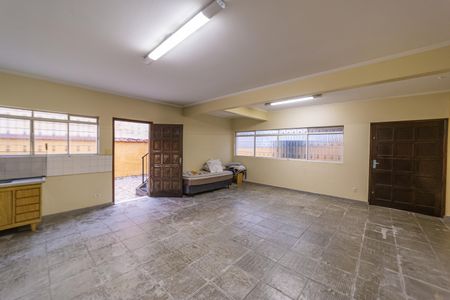 Casa para alugar com 266m², 5 quartos e 5 vagasComodo inferior