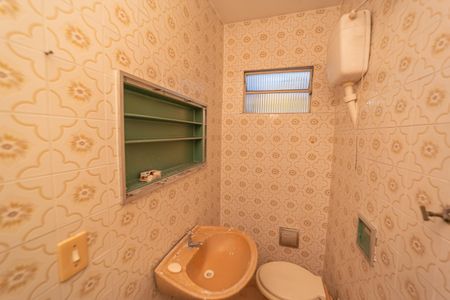 Casa para alugar com 266m², 5 quartos e 5 vagasBanheiro 4