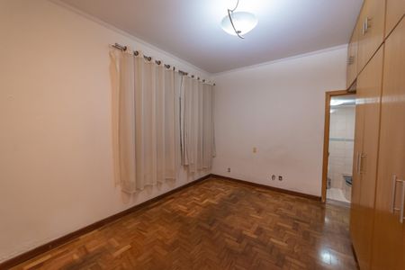 Casa para alugar com 266m², 5 quartos e 5 vagasQuarto 3