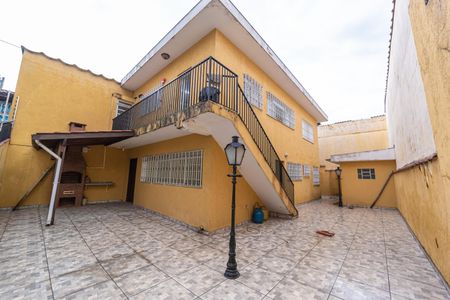 Casa para alugar com 266m², 5 quartos e 5 vagasQuintal