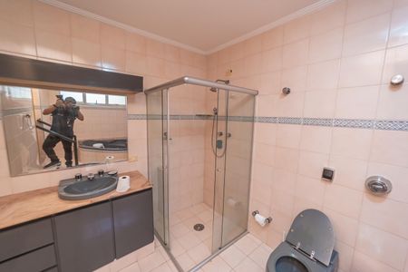 Casa para alugar com 266m², 5 quartos e 5 vagasBanheiro do Quarto 3