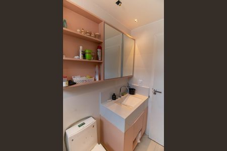 Casa à venda com 300m², 3 quartos e 4 vagas Casa à venda com 300m², 3 quartos e 4 vagasBanheiro da Suíte 1