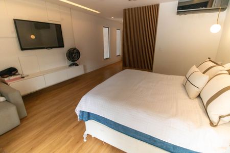 Casa à venda com 300m², 3 quartos e 4 vagas Casa à venda com 300m², 3 quartos e 4 vagasSuíte 2