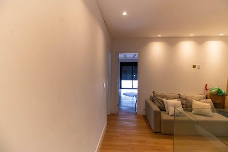 Casa à venda com 300m², 3 quartos e 4 vagas Casa à venda com 300m², 3 quartos e 4 vagasHall