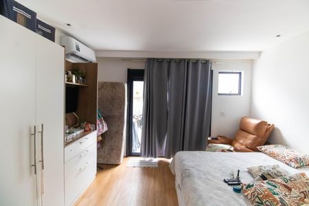 Casa à venda com 300m², 3 quartos e 4 vagas Casa à venda com 300m², 3 quartos e 4 vagasSuíte 3