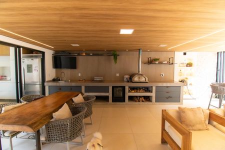 Casa à venda com 300m², 3 quartos e 4 vagas Casa à venda com 300m², 3 quartos e 4 vagasÁrea externa