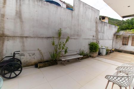 Casa à venda com 300m², 3 quartos e 4 vagas Casa à venda com 300m², 3 quartos e 4 vagasVista da Suíte 3