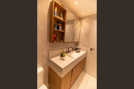 Casa à venda com 300m², 3 quartos e 4 vagas Casa à venda com 300m², 3 quartos e 4 vagasBanheiro da Suíte 2