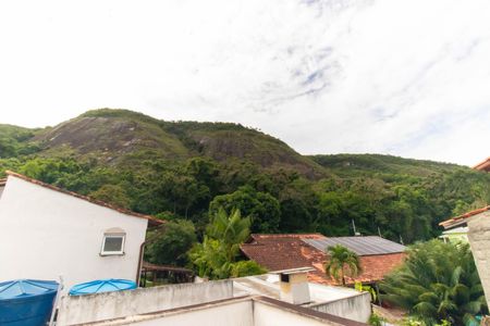 Casa à venda com 300m², 3 quartos e 4 vagas Casa à venda com 300m², 3 quartos e 4 vagasVista da Suíte 1