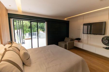 Casa à venda com 300m², 3 quartos e 4 vagas Casa à venda com 300m², 3 quartos e 4 vagasSuíte 2